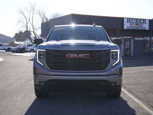 Used 2023 GMC Sierra 1500 Elevation image 2
