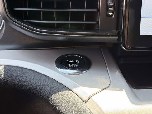 Used 2023 Ford Explorer XLT RWD image 27