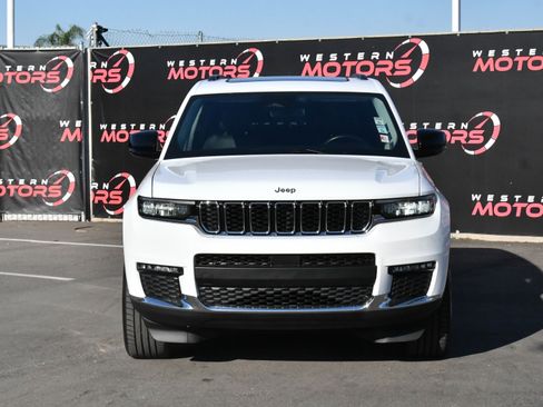 Used 2022 Jeep Grand Cherokee L Limited image 2