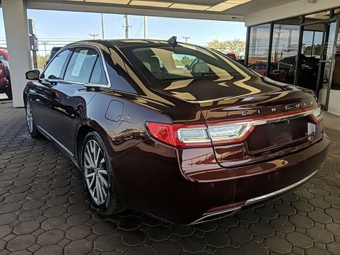 Used 2020 Lincoln Continental w/ Premium Package FWD image 7