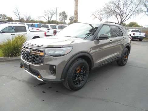 New 2026 Ford Explorer Tremor image 24