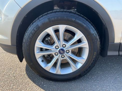 Used 2018 Ford Escape SEL image 35