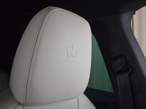 Certified 2024 Maserati Grecale Modena AWD/4WD image 35