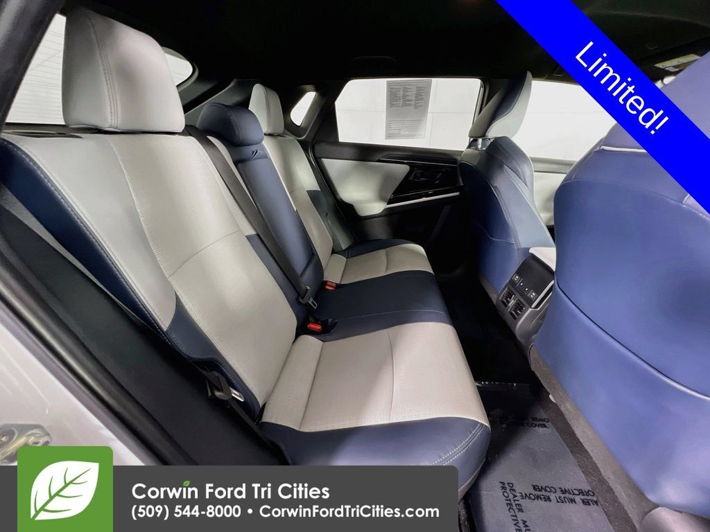 Used 2024 Subaru Solterra AWD/4WD image 17