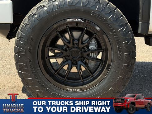 Used 2023 GMC Sierra 1500 Denali Ultimate image 11