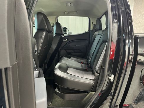 Used 2016 Chevrolet Colorado Z71 image 11