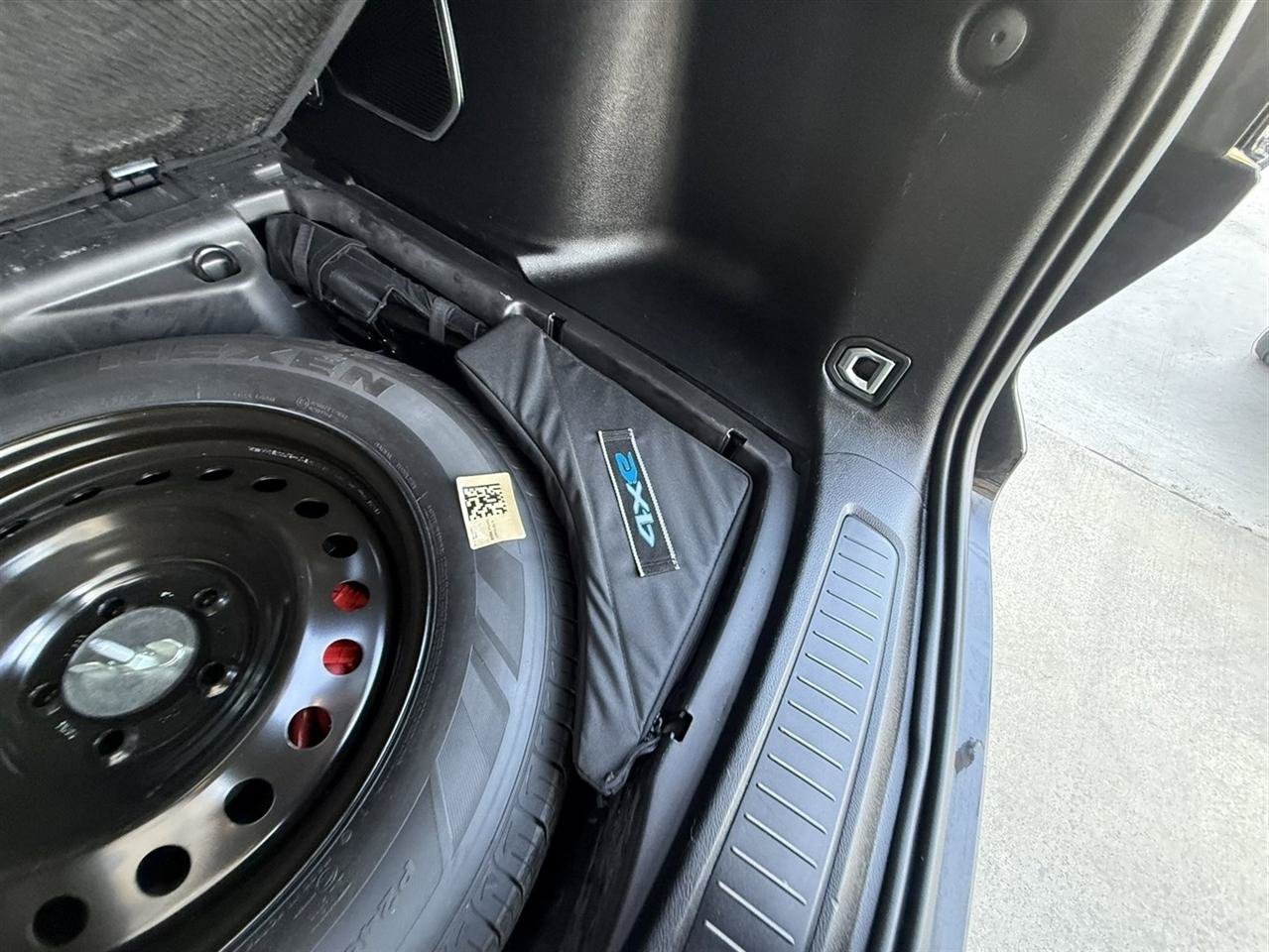 Used 2023 Jeep Grand Cherokee 4WD 4xe image 37
