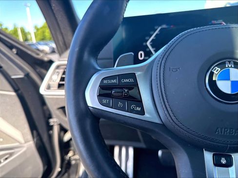 Used 2023 BMW 330i Sedan w/ M Sport Package RWD image 13