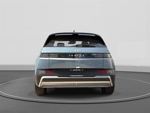 New 2026 Hyundai Ioniq 5 SEL RWD image 5