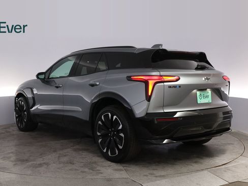Used 2024 Chevrolet Blazer EV RS AWD/4WD image 17