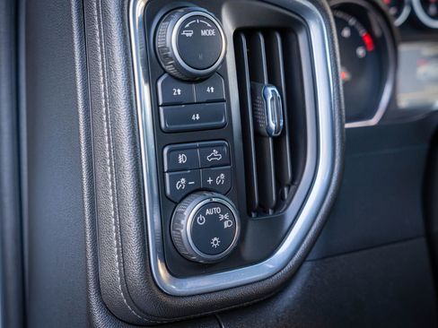 Used 2023 Chevrolet Silverado 2500 LT w/ Convenience Package image 17