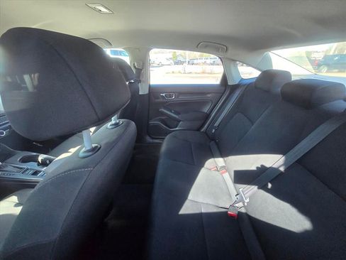 Used 2022 Honda Civic LX image 5