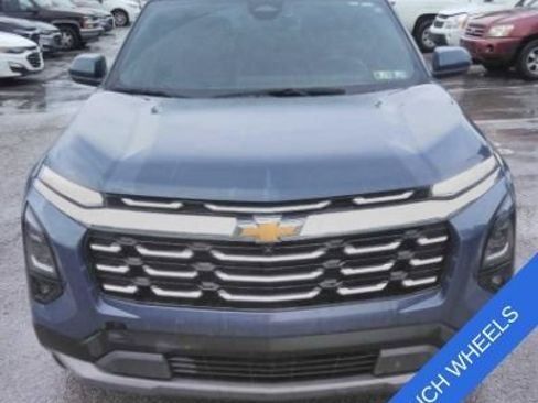 Used 2025 Chevrolet Equinox LT w/ Convenience Package II AWD/4WD image 7
