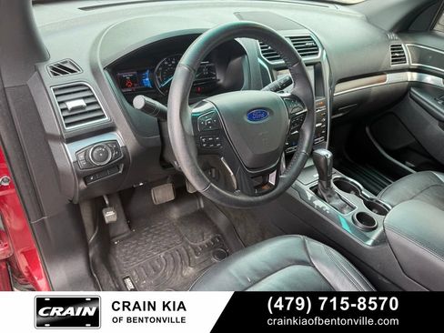 Used 2017 Ford Explorer Limited FWD image 9