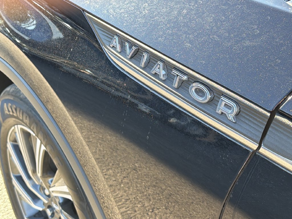 Used 2025 Lincoln Aviator 2WD image 7