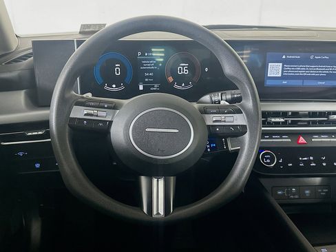 Used 2024 Hyundai Sonata SEL FWD image 18