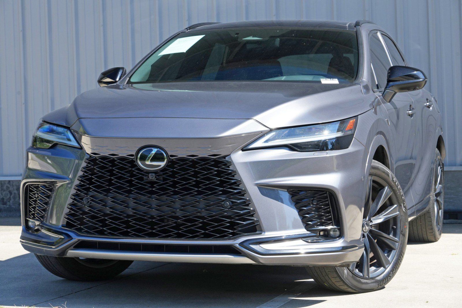 Used 2023 Lexus RX 500h F Sport AWD/4WD image 3