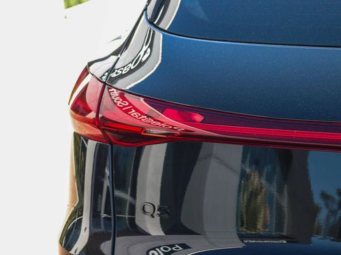 Certified 2025 Audi Q5 Prestige AWD/4WD image 8