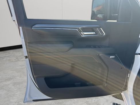 Used 2024 GMC Sierra 2500 AT4 w/ AT4 Premium Plus Package image 26