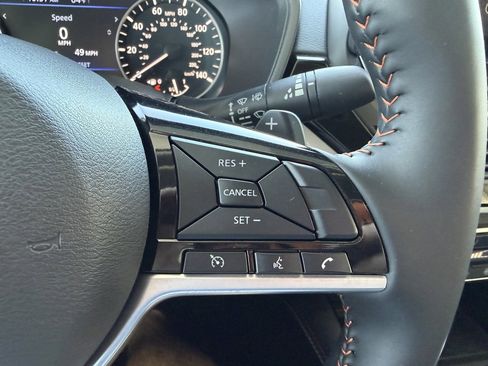 Used 2025 Nissan Altima 2.5 SR w/ SR Premium Package AWD/4WD image 18