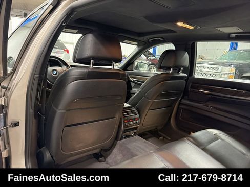 Used 2015 BMW 750Li xDrive image 55
