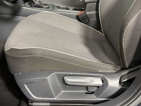 Used 2025 Volkswagen Jetta Sport FWD image 13