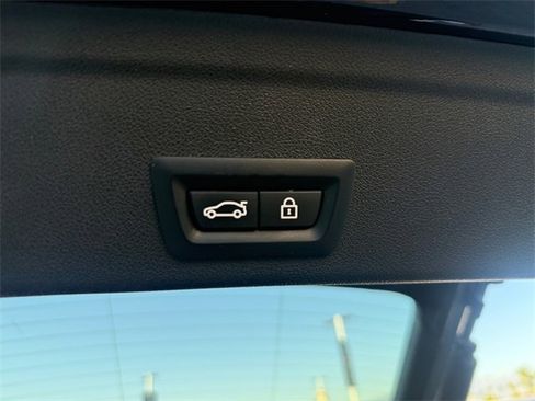 Used 2023 BMW X6 xDrive40i image 10