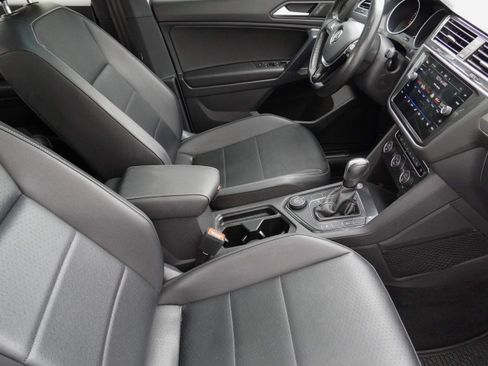 Used 2021 Volkswagen Tiguan SE R-Line AWD/4WD image 29