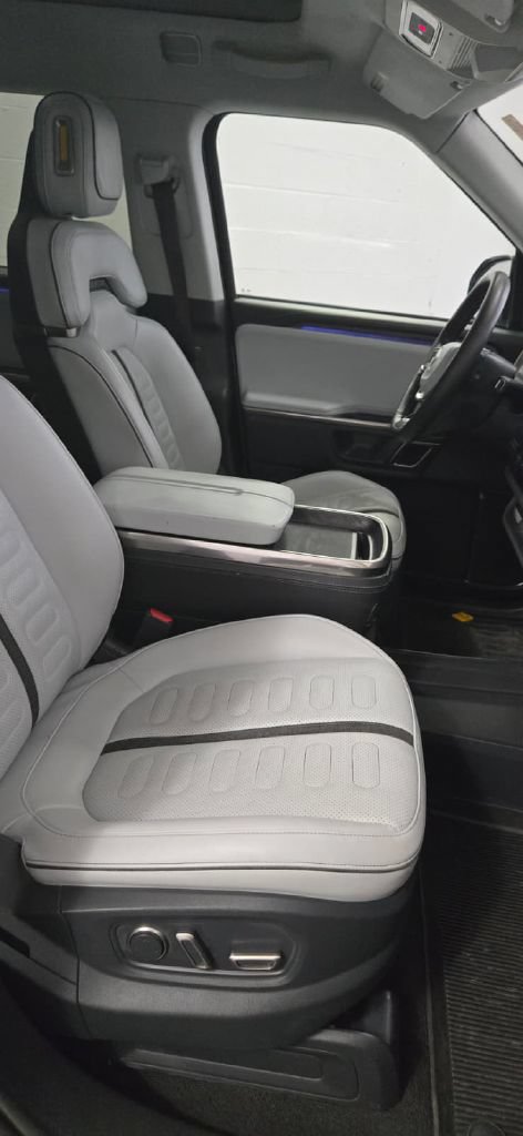 Used 2023 Rivian R1S Adventure Quad AWD/4WD image 9