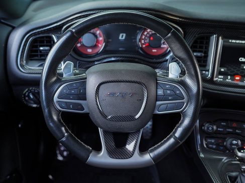 Used 2019 Dodge Challenger SRT Hellcat Redeye image 27