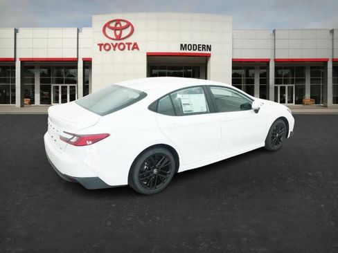 New 2026 Toyota Camry SE image 21