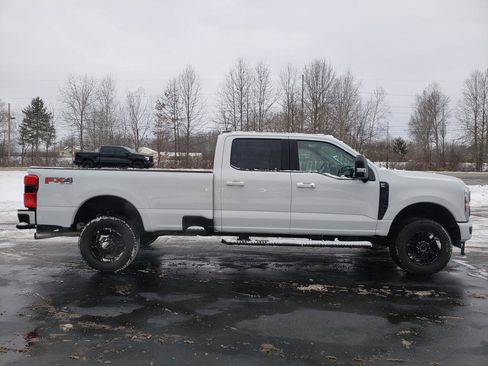 Used 2024 Ford F350 XLT w/ XLT Premium Package image 4