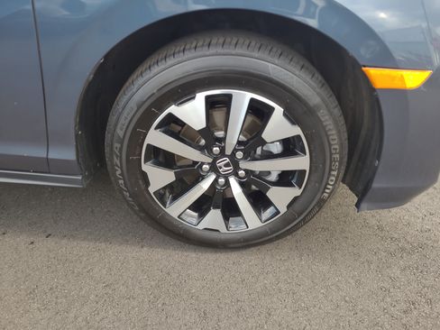 Used 2026 Honda Odyssey EX-L image 13