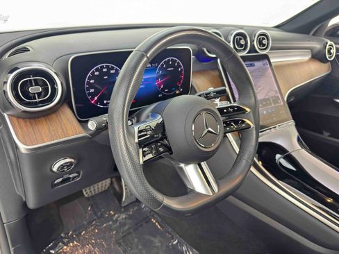 Used 2024 Mercedes-Benz GLC 300 image 14
