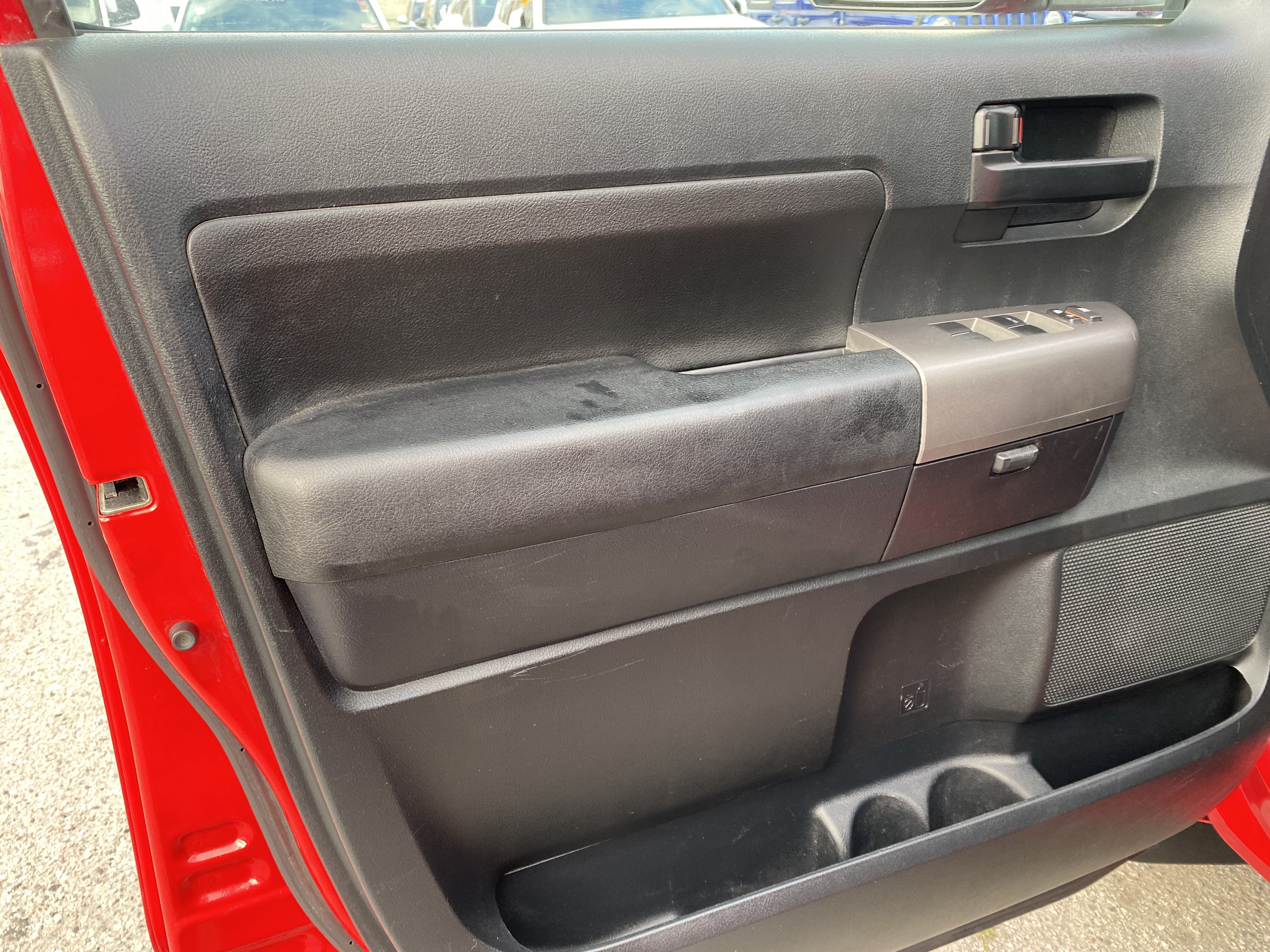Used 2012 Toyota Tundra 2WD CrewMax w/ Tow Pkg image 15