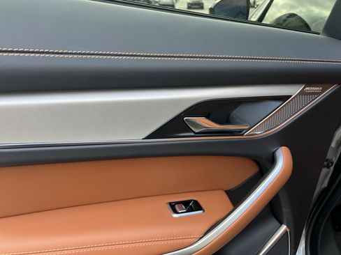 Used 2025 Jaguar F-PACE R-Dynamic S image 32