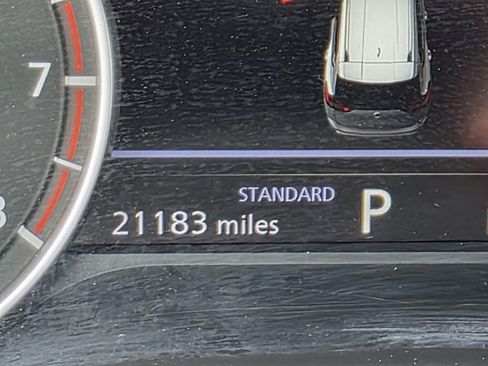 Used 2025 Nissan Rogue SV FWD image 35