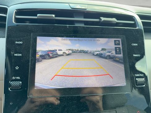 Used 2023 Hyundai Tucson SEL w/ Convenience Package AWD/4WD image 18