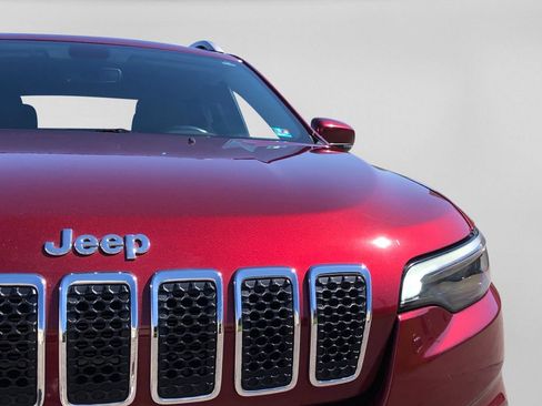 Used 2019 Jeep Cherokee Limited AWD/4WD image 32