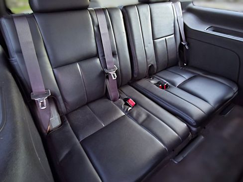 Used 2013 GMC Yukon SLE w/ Convenience Package image 17