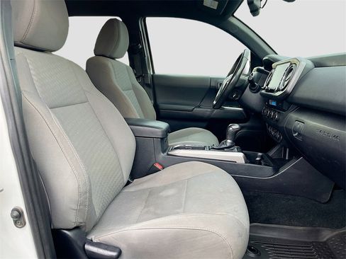 Used 2021 Toyota Tacoma TRD Off-Road w/ Technology Package image 24