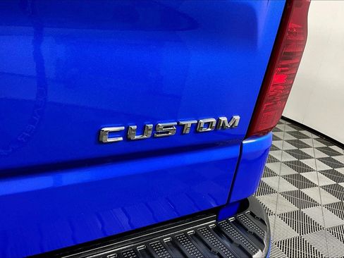 Used 2025 Chevrolet Silverado 1500 Custom image 26