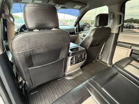 Used 2019 Ford F150 XLT w/ Equipment Group 302A Luxury AWD/4WD image 6