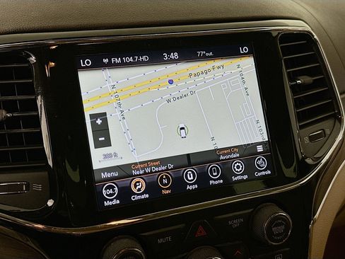 Used 2020 Jeep Grand Cherokee Overland RWD image 22