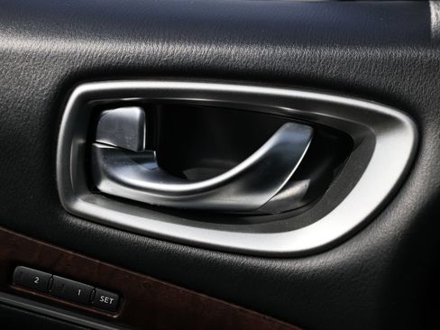 Used 2019 INFINITI QX60 Luxe w/ Sensory Package AWD/4WD image 14