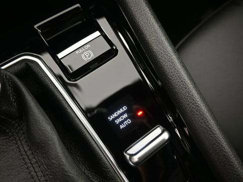 New 2026 Jeep Compass Latitude AWD/4WD image 9