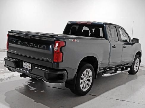 Used 2020 Chevrolet Silverado 1500 Custom w/ Custom Value Package AWD/4WD image 5
