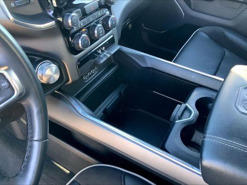 Used 2024 RAM 1500 Laramie image 16