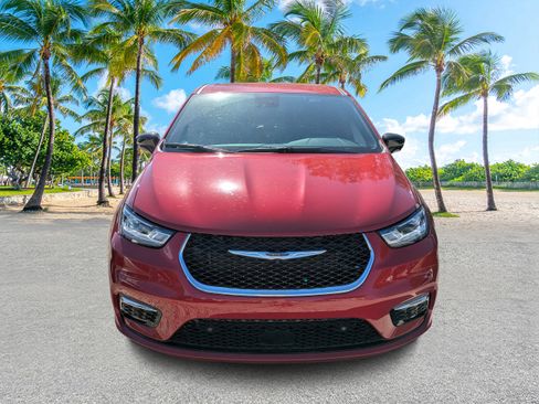 New 2026 Chrysler Pacifica Select image 7