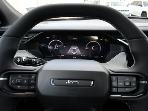 New 2026 Jeep Cherokee Laredo AWD/4WD image 13